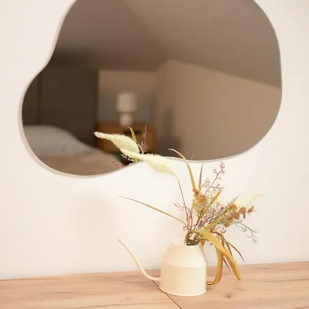 Apartamento Moderni Podkrovni 2kk U Namesti S Klimatizaci